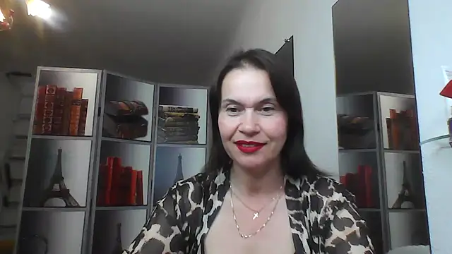 Selena Moo online show from July 2026 10:03:01 AM