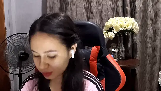 Snapshot of SeleneChiang chatting on March 2026 11:24:01 AM SeleneChiang online show from March 2026 11:24:01 AM