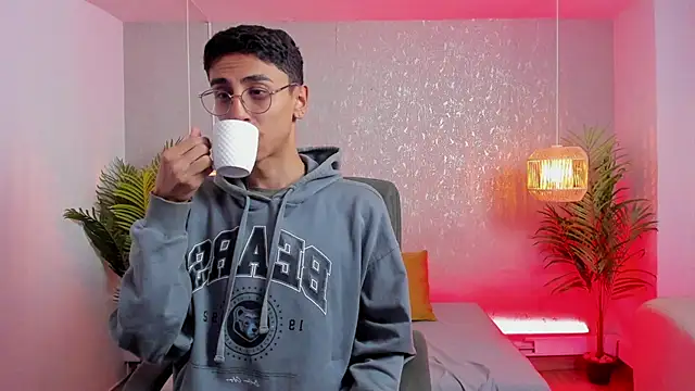 Gio carangi online show from March 2026 03:06:02 AM