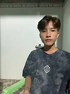 Nguyencuong1999 online show from May 2026 02:49:02 PM