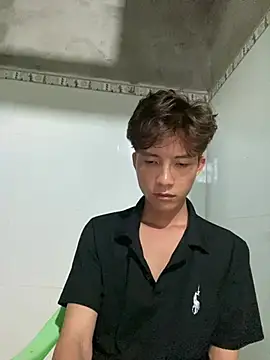 Nguyencuong1999 online show from May 2026 10:22:02 AM
