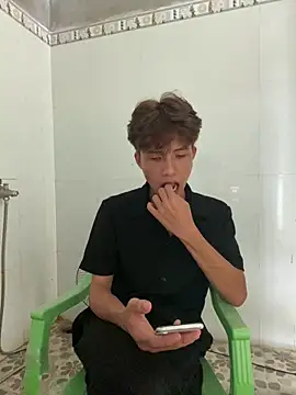Nguyencuong1999 online show from May 2026 07:47:02 AM