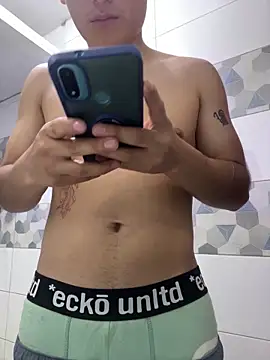 Snapshot of Piero_1369 chatting on March 2026 01:44:01 AM Piero 1369 online show from March 2026 01:44:01 AM