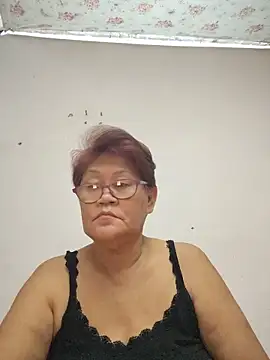 Sunflower1956 online show from May 2026 08:39:02 PM