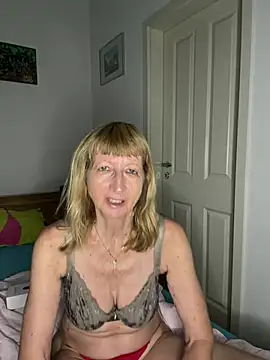 MatureKim online show from May 2026 07:41:01 PM