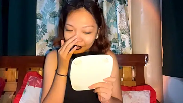 urhottie lottie online show from March 2026 02:43:01 PM