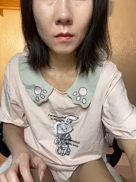 lilysister66 online show from May 2026 07:59:02 AM