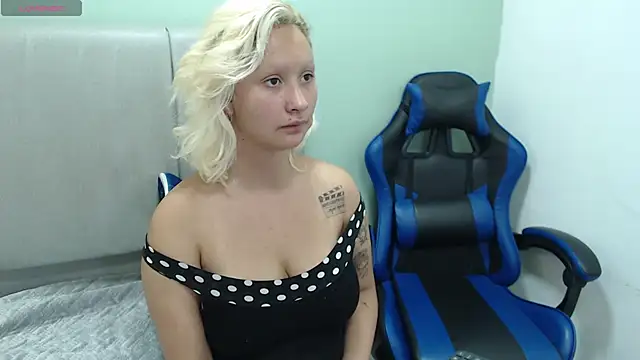 dafne kim online show from May 2026 02:45:01 PM