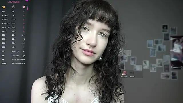DellaLeck online show from July 2026 09:39:01 PM