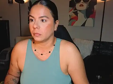 HannaJonns online show from July 2026 07:27:02 PM