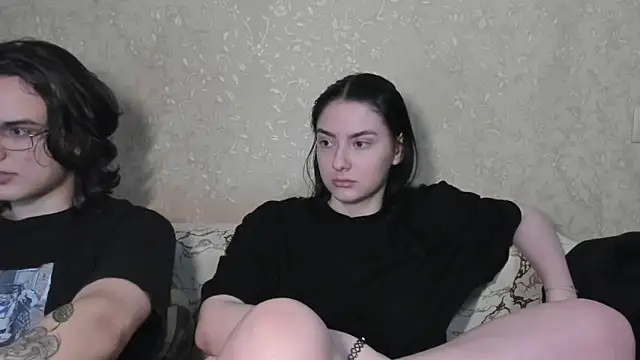 muuur love231 online show from April 2026 05:59:01 PM