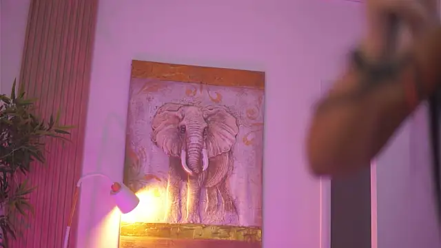 LatinaMorene online show from June 2026 06:08:01 PM