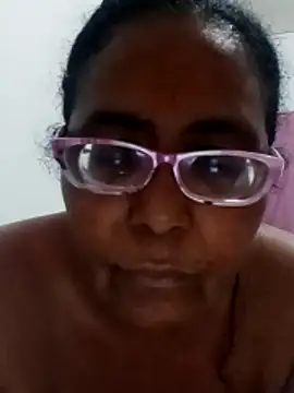 sexymomsn online show from June 2026 12:41:02 AM