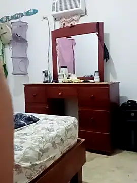 sexymomsn online show from June 2026 08:03:01 AM