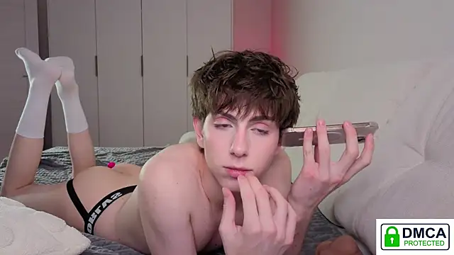 Finn Belle online show from April 2026 08:36:02 PM