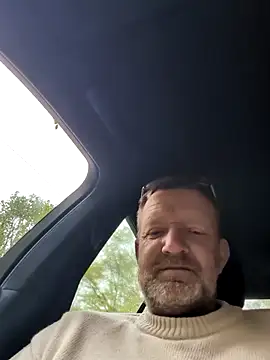 Notiesfuk online show from May 2026 11:38:02 AM