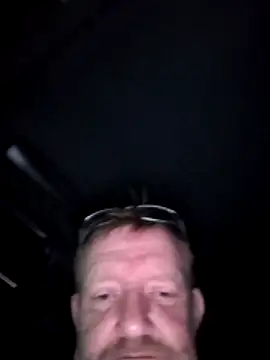 Notiesfuk online show from May 2026 09:55:01 PM