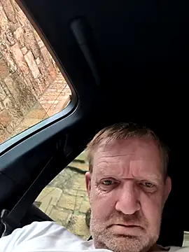 Notiesfuk online show from May 2026 07:18:02 PM
