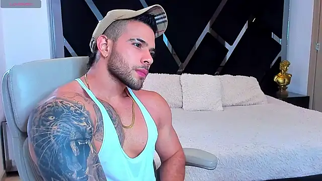 Raytorres online show from July 2026 08:05:01 PM