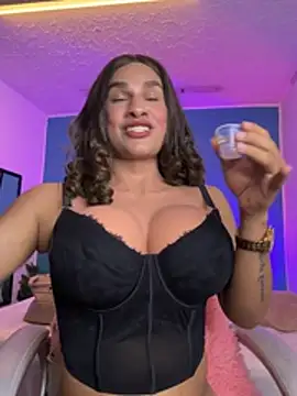 Honey  kiss online show from May 2026 12:07:01 AM