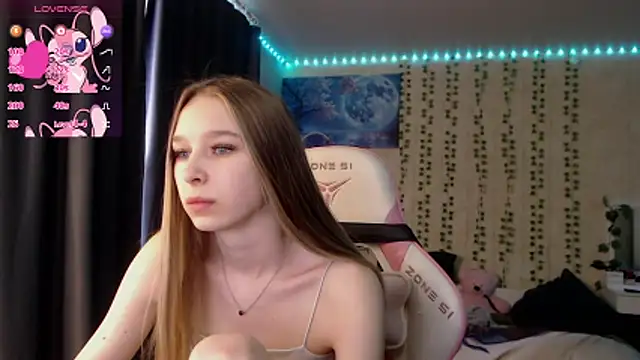 Snapshot of kitsune888 chatting on April 2026 12:37:02 AM kitsune888 online show from April 2026 12:37:02 AM