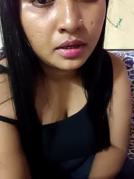 Snapshot of Tridha_2 chatting on April 2026 06:34:01 PM Tridha 2 online show from April 2026 06:34:01 PM