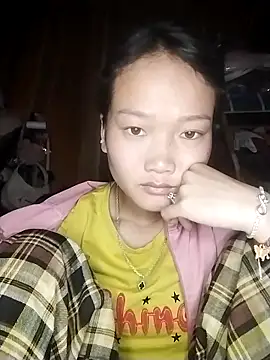 Snapshot of Jolinie chatting on March 2026 05:02:02 AM Jolinie online show from March 2026 05:02:02 AM