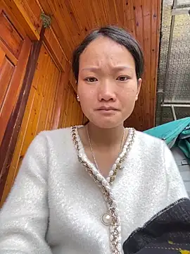 Snapshot of Jolinie chatting on April 2026 01:53:01 AM Jolinie online show from April 2026 01:53:01 AM