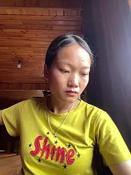 Snapshot of Jolinie chatting on May 2026 06:08:01 AM Jolinie online show from May 2026 06:08:01 AM