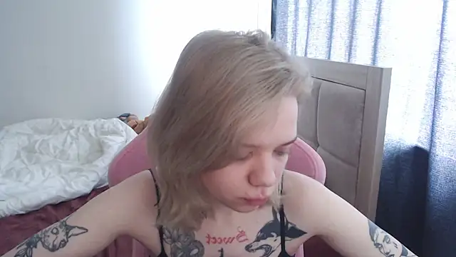 TenderChloe online show from June 2026 09:25:02 AM