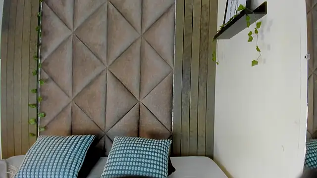 AriaBennett   online show from July 2026 04:48:02 PM