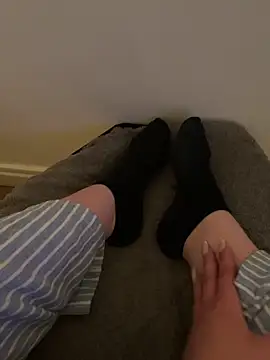 LilouPieds online show from April 2026 10:36:02 PM