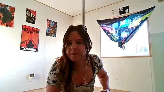 PennyWiseD online show from April 2026 02:40:02 AM