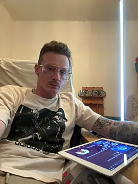 6Robinson1996 online show from March 2026 06:46:02 AM