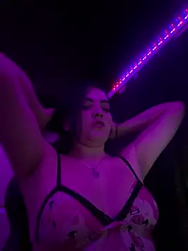 Alessia Peach online show from April 2026 12:28:01 PM