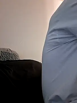 middickstroking online show from June 2026 12:50:02 AM