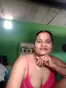 Shivani09900 online show from June 2026 06:48:02 AM