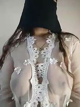 Yasmin Oh online show from June 2026 09:39:02 PM