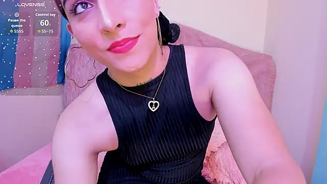 Skarlet Ruiz  online show from July 2026 11:45:02 AM