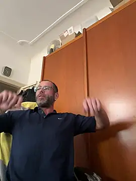 delo651 online show from May 2026 02:12:02 PM