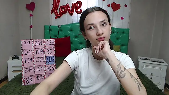 Je55icaBreeze online show from July 2026 06:47:02 AM