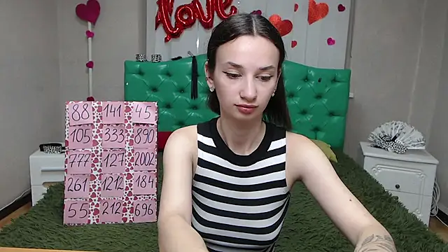 Je55icaBreeze online show from July 2026 05:11:01 AM