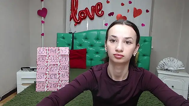 Je55icaBreeze online show from July 2026 05:05:02 AM