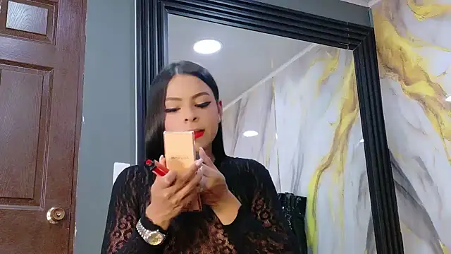 LindaFrancoo online show from June 2026 04:13:01 PM