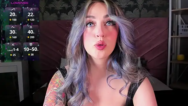 Snapshot of _mykinkydoll_ chatting on April 2026 05:28:01 PM mykinkydoll online show from April 2026 05:28:01 PM