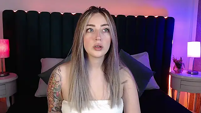 Snapshot of _mykinkydoll_ chatting on April 2026 10:12:02 PM mykinkydoll online show from April 2026 10:12:02 PM