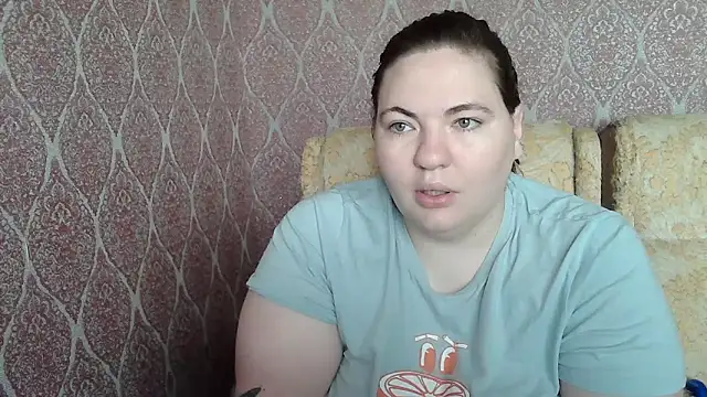 Snapshot of ElviraOreilllyX chatting on April 2026 07:56:01 AM ElviraOreilllyX online show from April 2026 07:56:01 AM