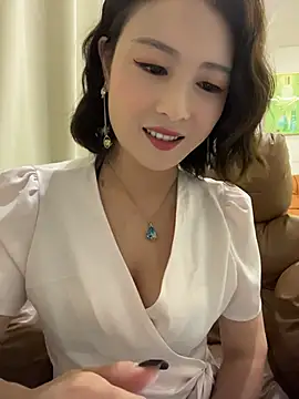Lola666999 online show from June 2026 12:17:01 AM