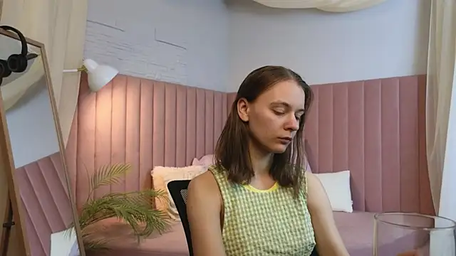 emma chaser online show from May 2026 01:46:01 AM