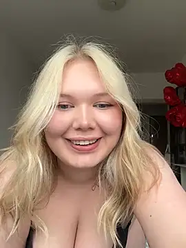 cutiejuliee online show from May 2026 02:46:01 PM